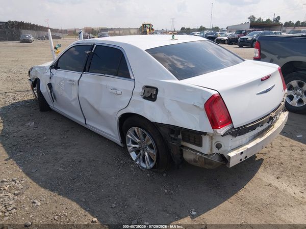 2021 CHRYSLER 300 TOURING L — I3