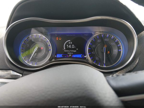 2021 CHRYSLER 300 TOURING L — I7
