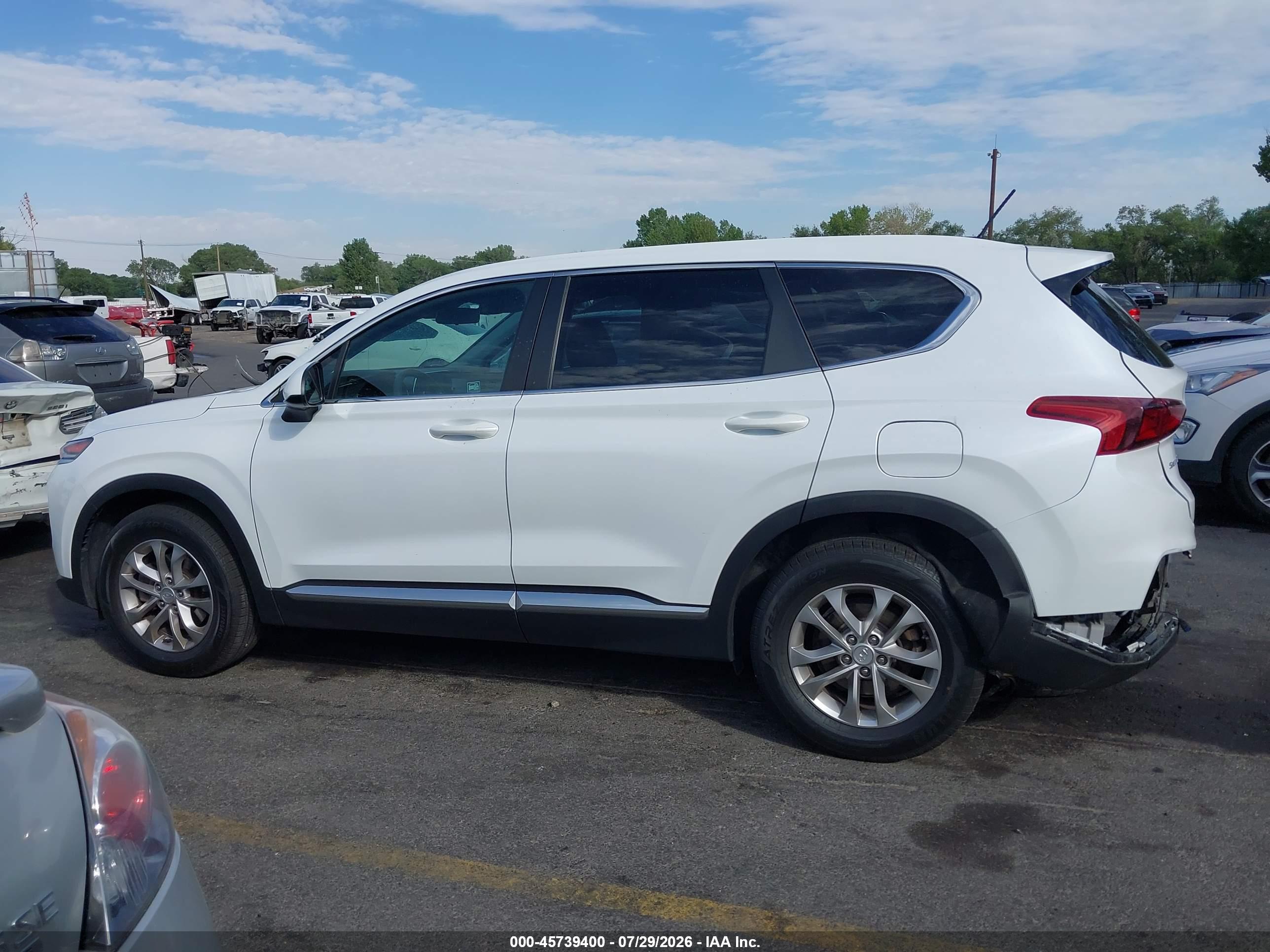 2019 HYUNDAI SANTA FE SE