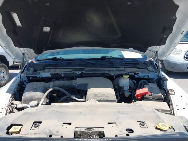 2017 RAM 1500 TRADESMAN  4X4 8' BOX