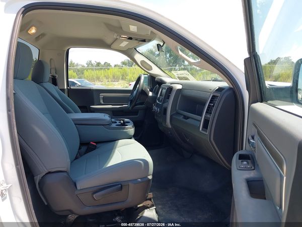 2017 RAM 1500 TRADESMAN  4X4 8' BOX
