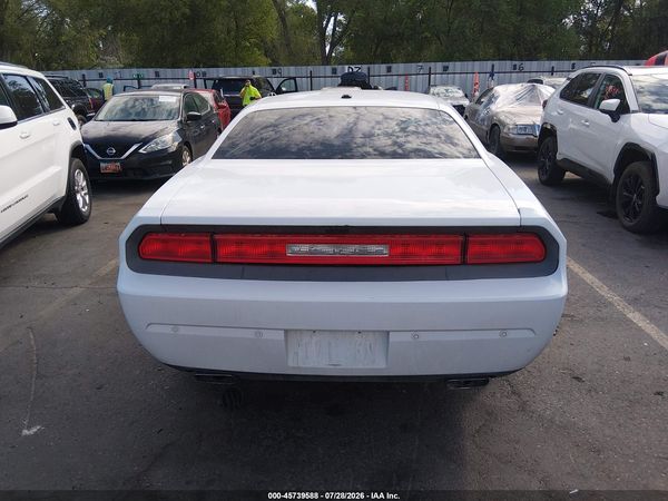 2013 DODGE CHALLENGER SXT