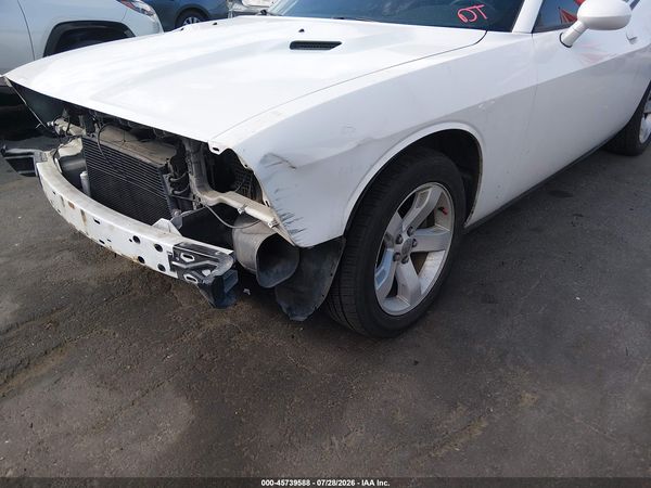2013 DODGE CHALLENGER SXT