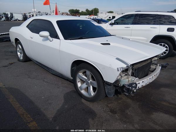 2013 DODGE CHALLENGER SXT
