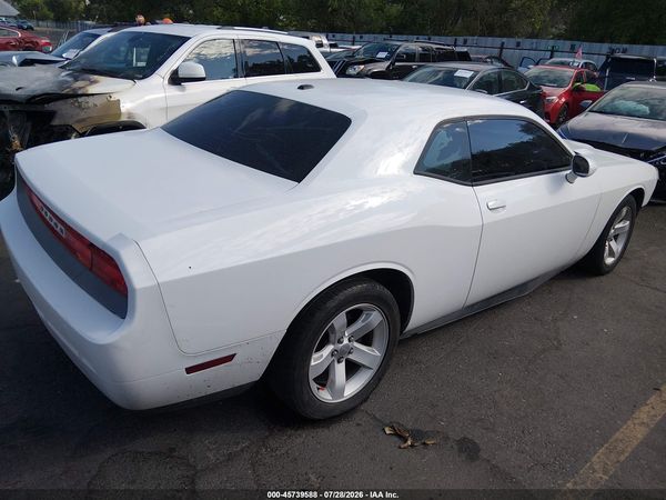 2013 DODGE CHALLENGER SXT
