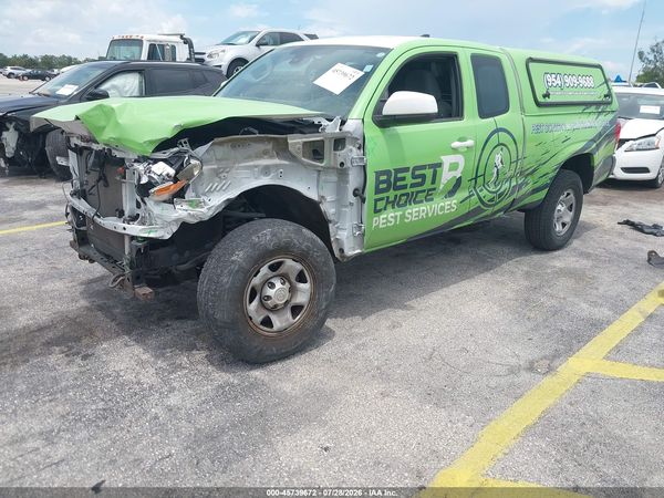 2018 TOYOTA TACOMA SR
