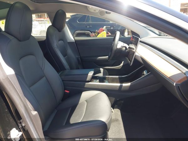 2018 TESLA MODEL 3 LONG RANGE/PERFORMANCE