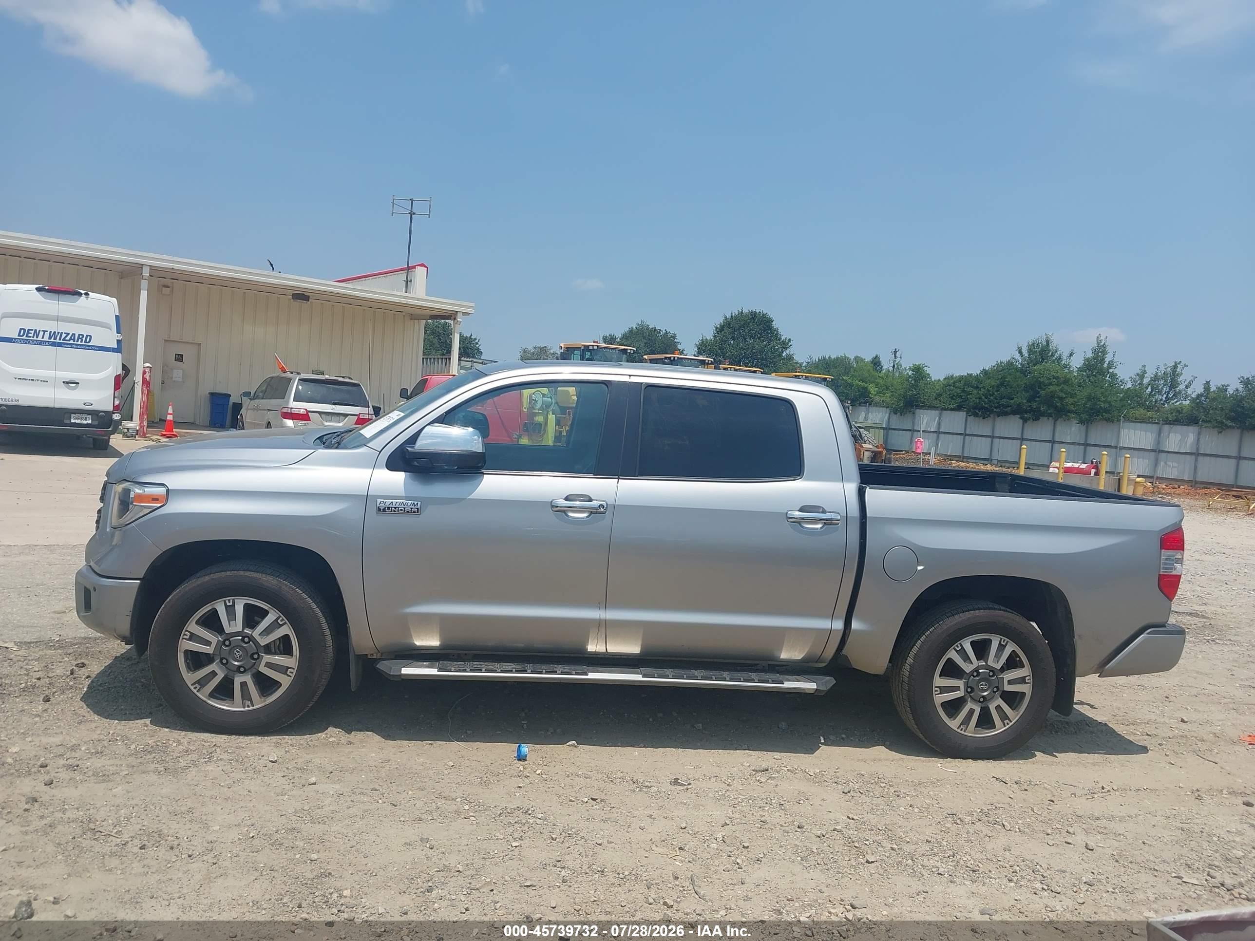 2019 TOYOTA TUNDRA PLATINUM 5.7L V8