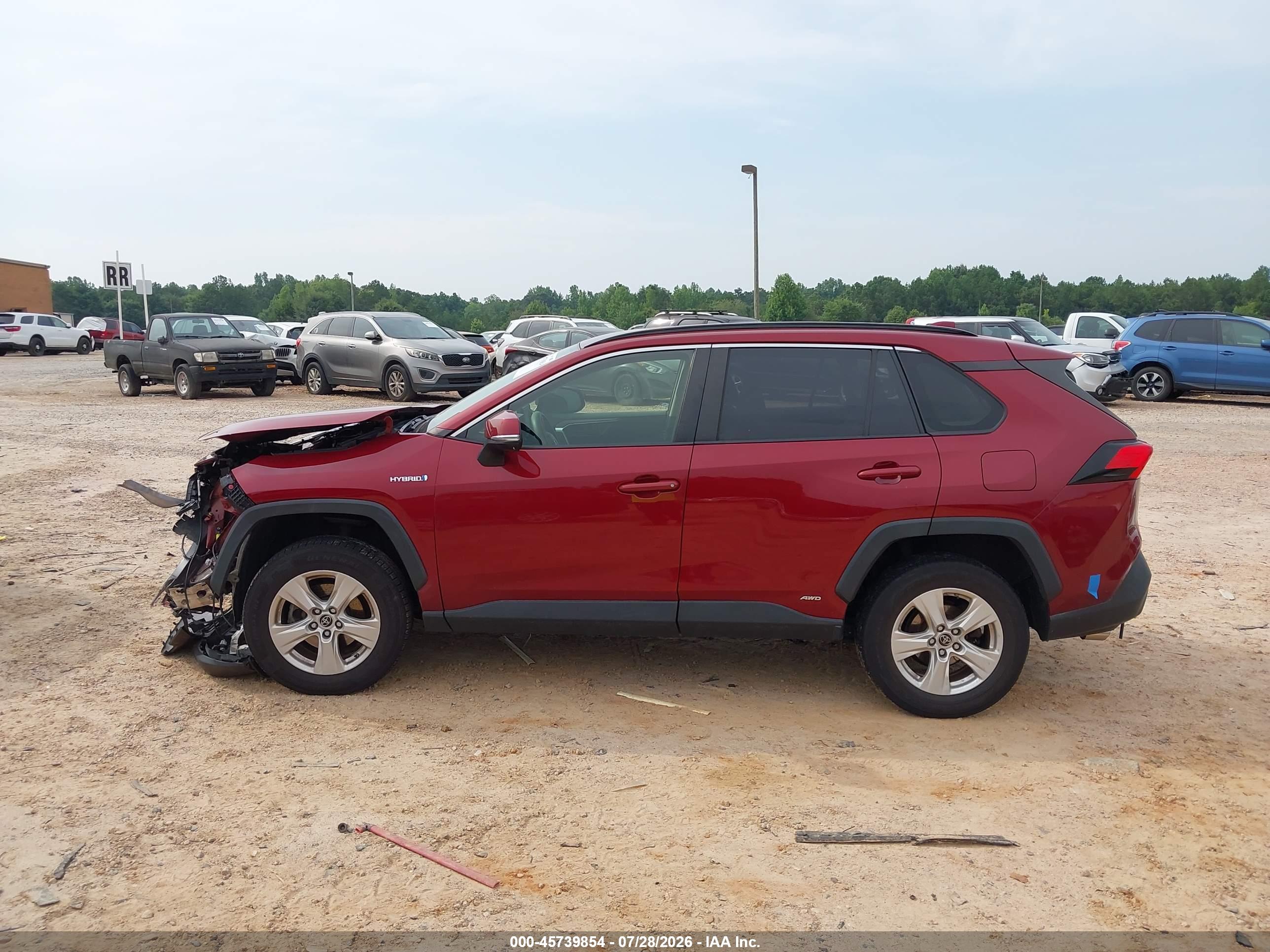 2019 TOYOTA RAV4 HYBRID LE
