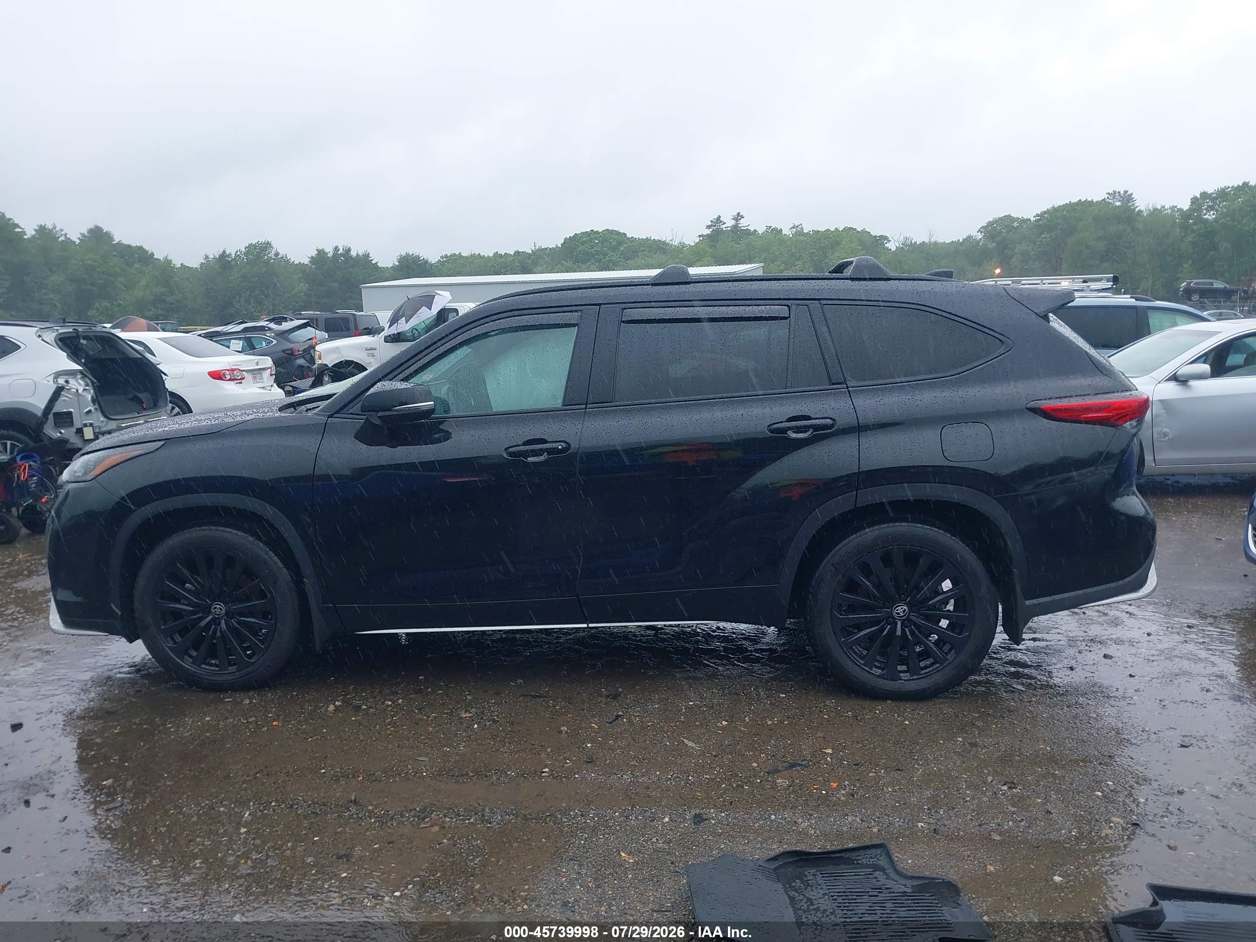 2023 TOYOTA HIGHLANDER XSE