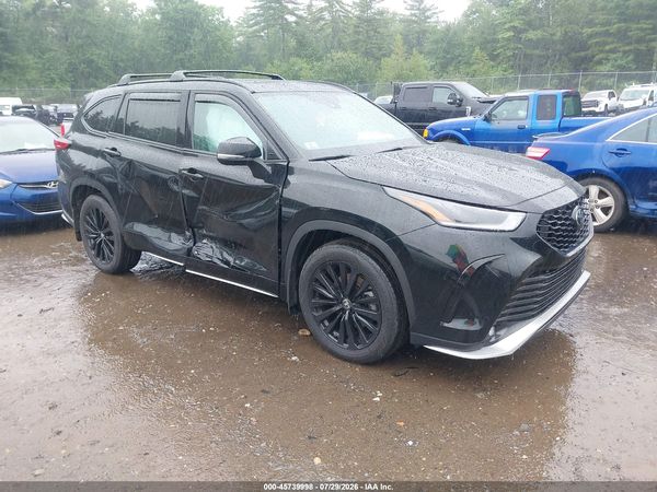 2023 TOYOTA HIGHLANDER XSE