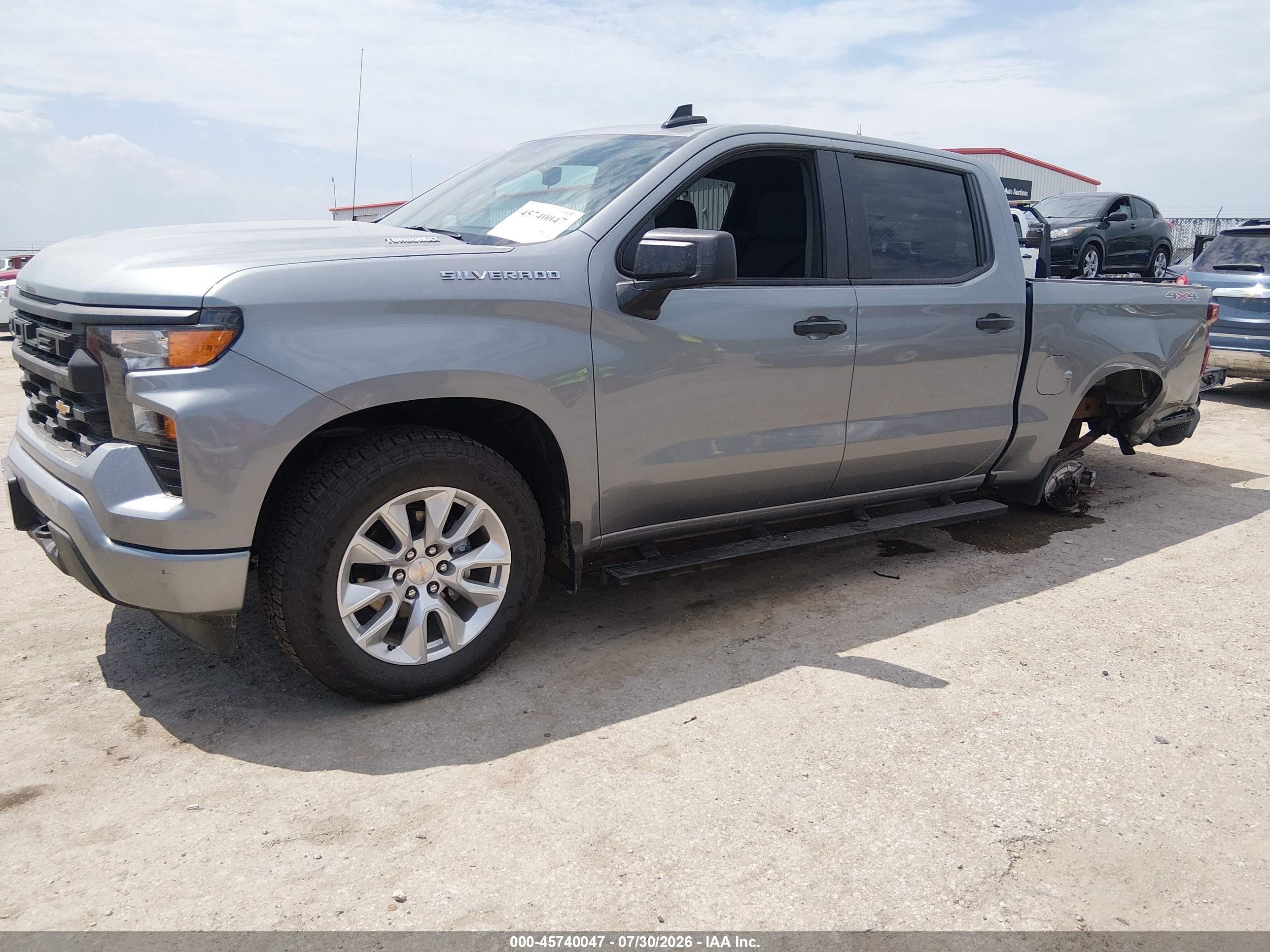 2026 CHEVROLET SILVERADO 1500 4WD  SHORT BED CUSTOM — I2