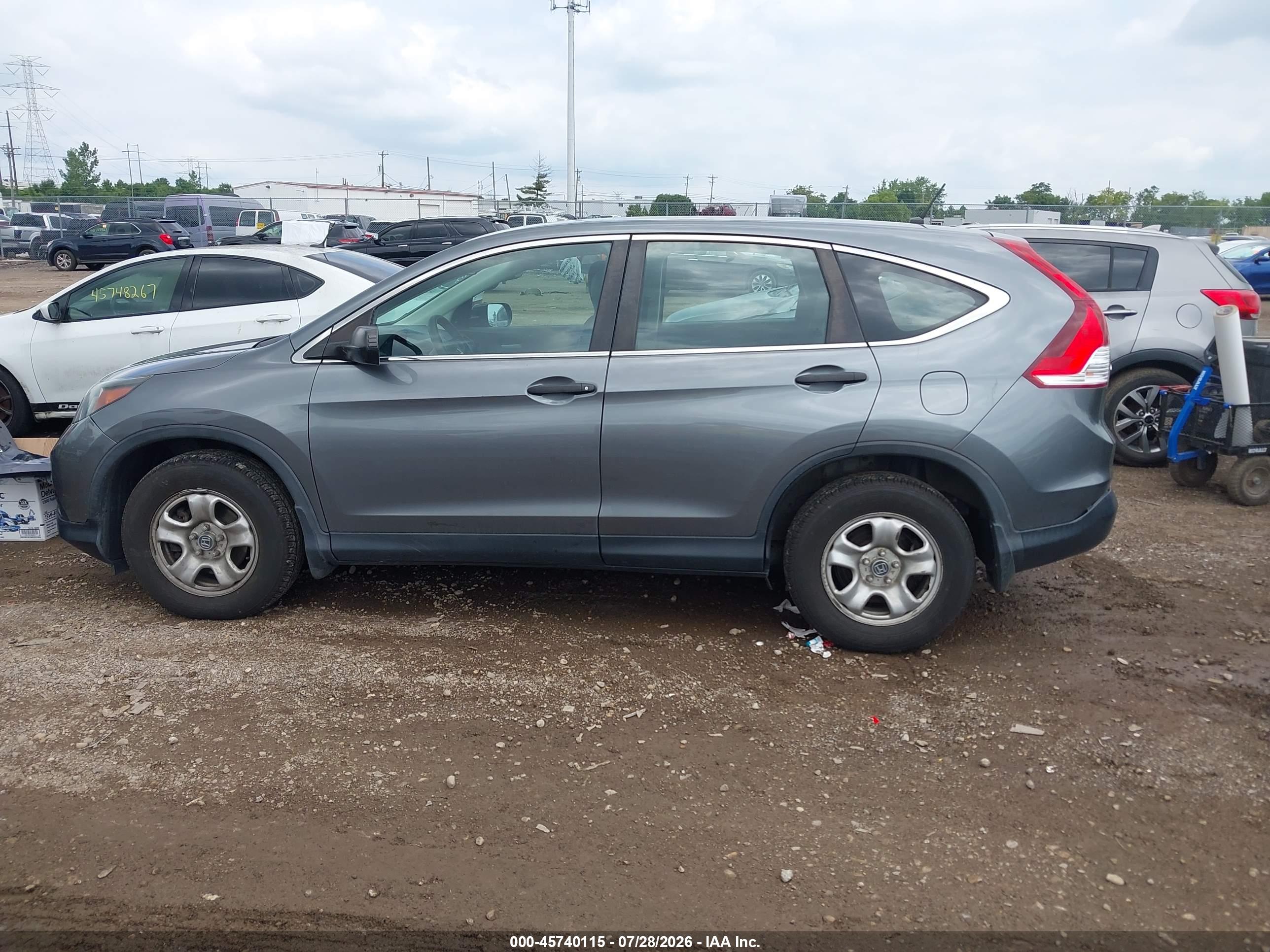 2013 HONDA CR-V LX