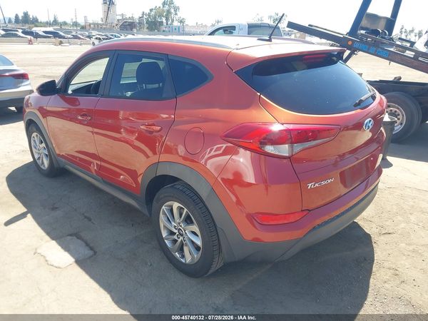 2016 HYUNDAI TUCSON SE
