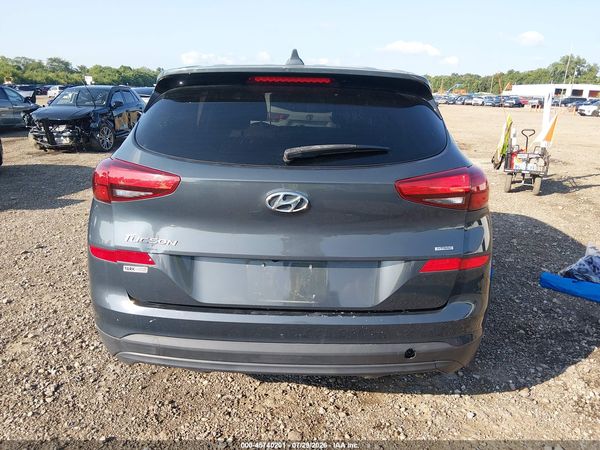 2021 HYUNDAI TUCSON SE