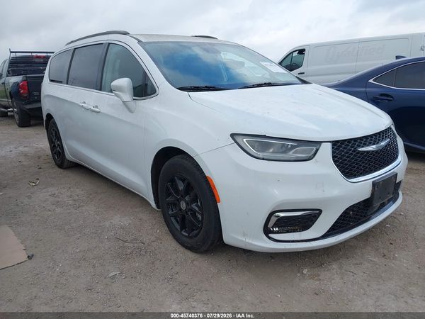 2022 CHRYSLER PACIFICA TOURING L — I1