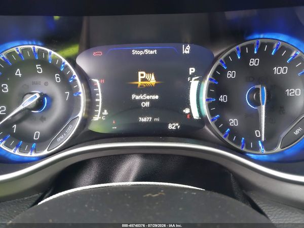 2022 CHRYSLER PACIFICA TOURING L — I7