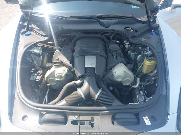 2016 PORSCHE PANAMERA 4