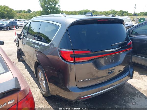 2021 CHRYSLER PACIFICA TOURING L — I3