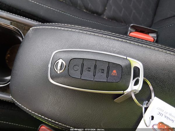 2024 NISSAN KICKS SV XTRONIC CVT — I11