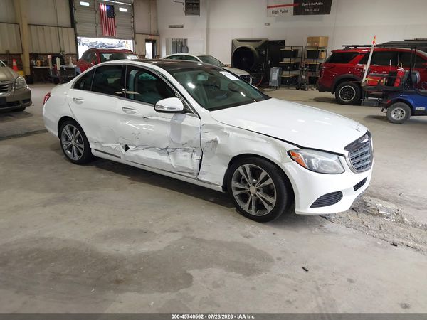 2015 MERCEDES-BENZ C 300 LUXURY