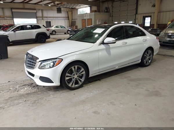 2015 MERCEDES-BENZ C 300 LUXURY