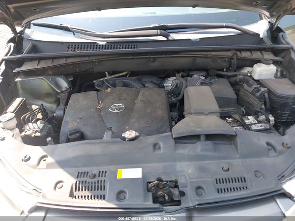 2019 TOYOTA HIGHLANDER XLE