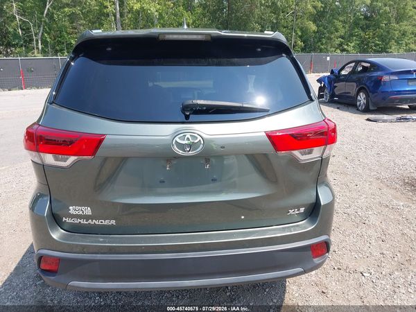 2019 TOYOTA HIGHLANDER XLE