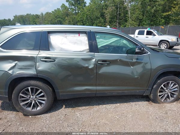 2019 TOYOTA HIGHLANDER XLE