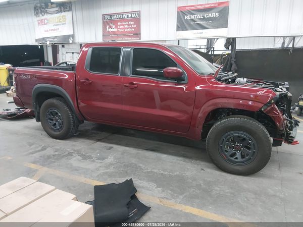 2025 NISSAN FRONTIER PRO-4X 4X4