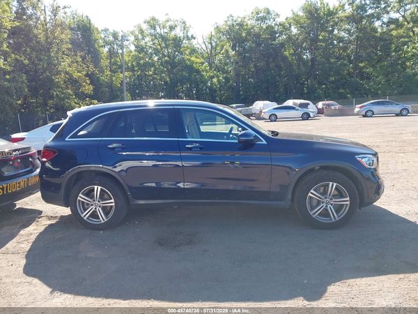 2022 MERCEDES-BENZ GLC 300 4MATIC SUV