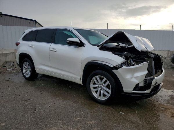 2016 TOYOTA HIGHLANDER