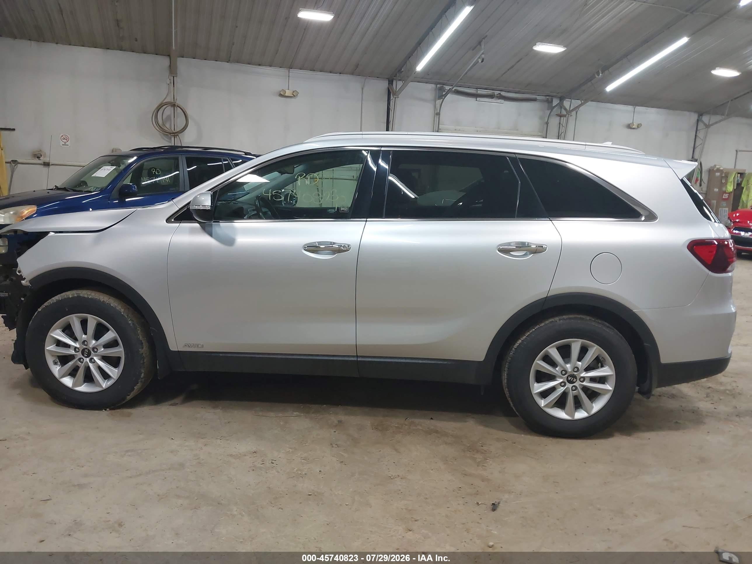2019 KIA SORENTO 2.4L LX
