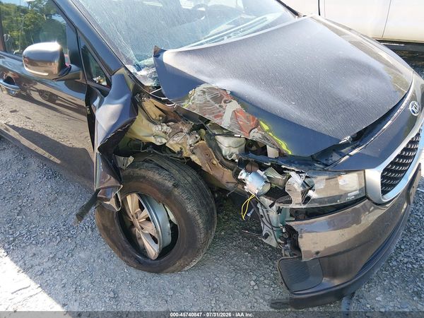 2017 KIA SEDONA LX
