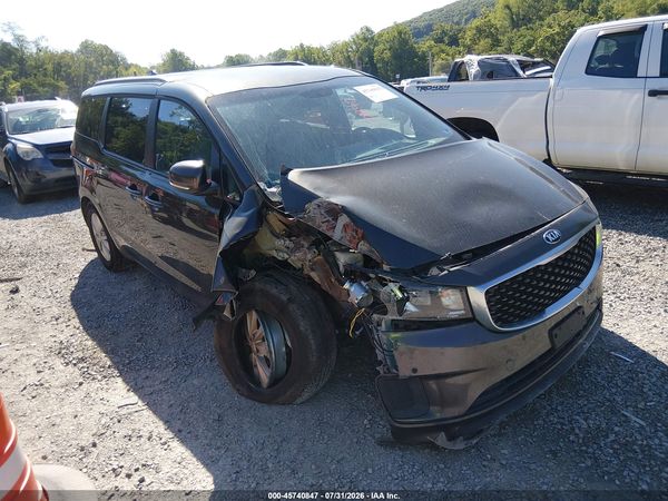 2017 KIA SEDONA LX