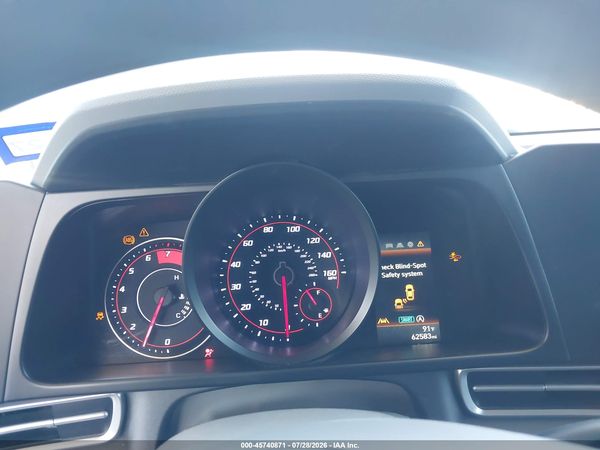 2023 HYUNDAI ELANTRA SE