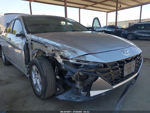 2023 HYUNDAI ELANTRA SE