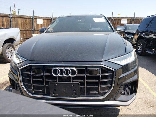 2021 AUDI Q8