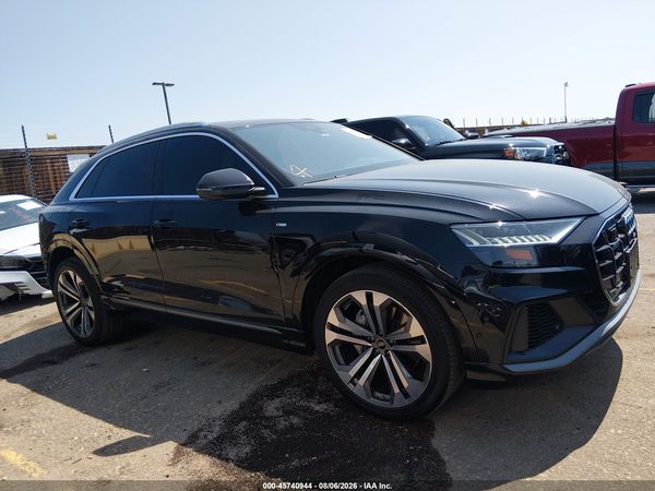 2021 AUDI Q8