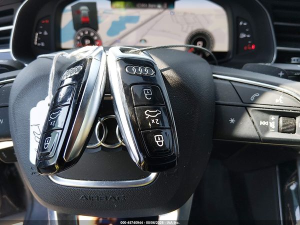 2021 AUDI Q8