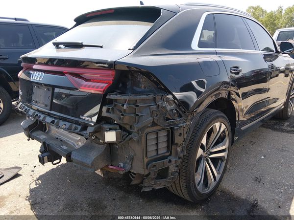 2021 AUDI Q8