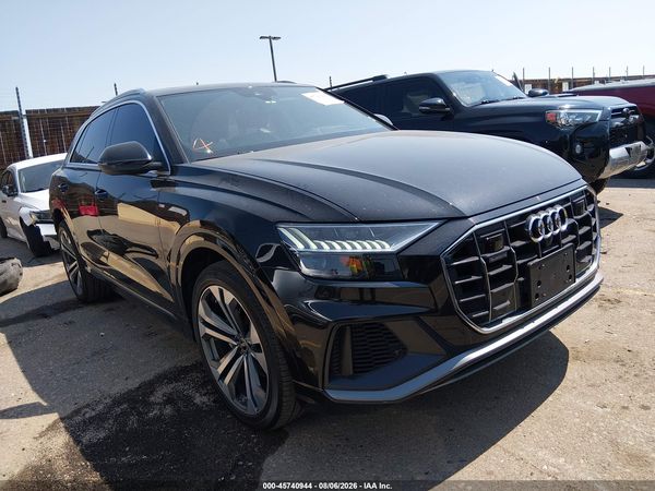 2021 AUDI Q8