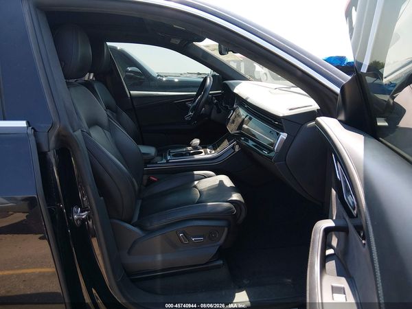 2021 AUDI Q8