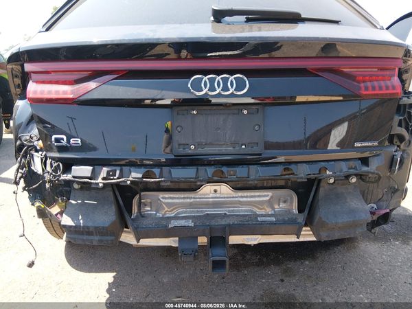 2021 AUDI Q8