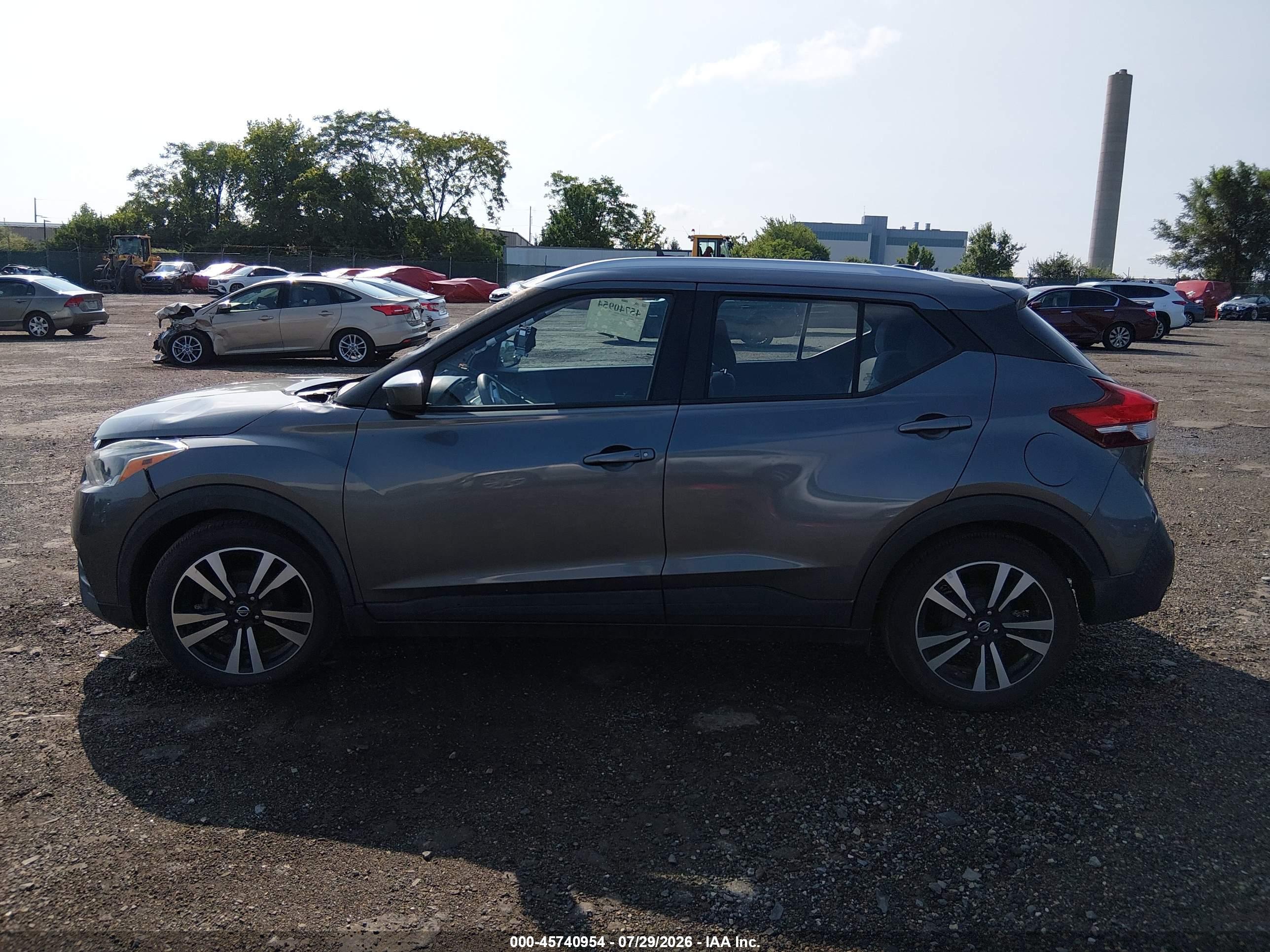 2020 NISSAN KICKS SV XTRONIC CVT