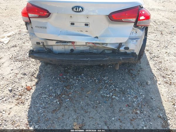 2017 KIA FORTE LX