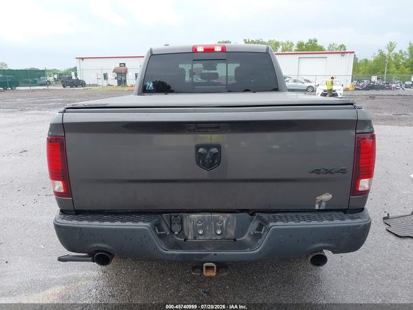 2020 RAM 1500 CLASSIC WARLOCK  4X4 6'4 BOX
