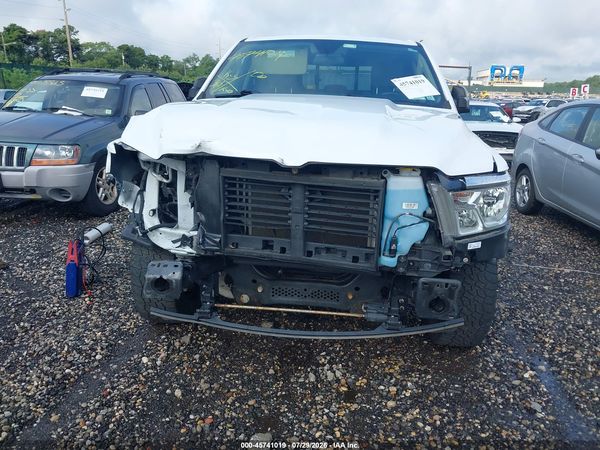 2020 RAM 1500 BIG HORN  4X4 6'4 BOX