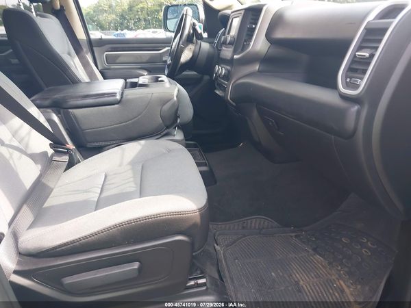 2020 RAM 1500 BIG HORN  4X4 6'4 BOX