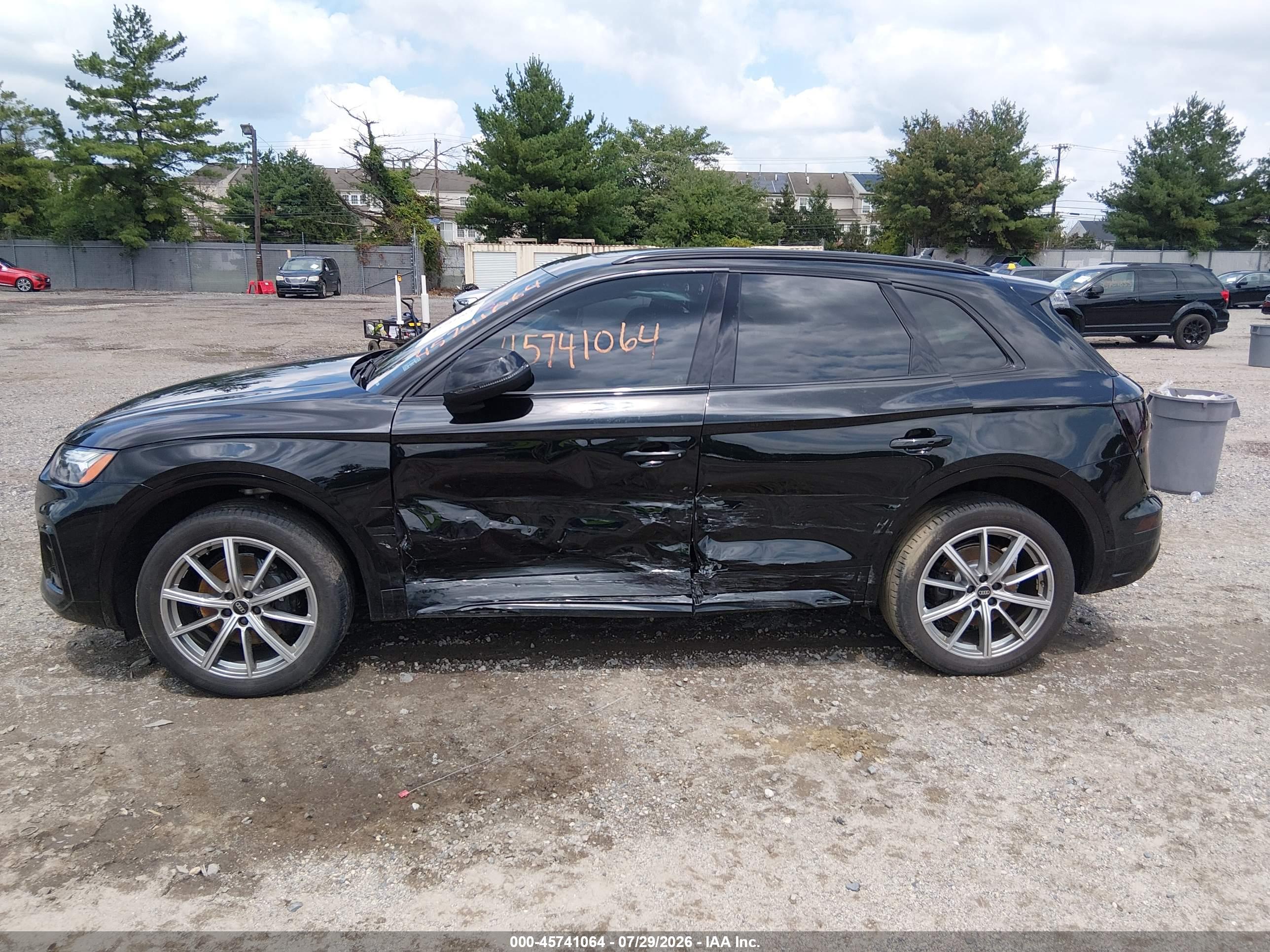 2022 AUDI SQ5